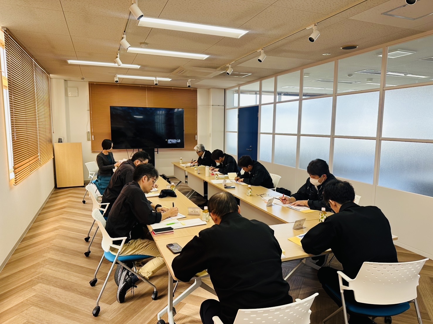 豊川市・株式会社PLASESS様にて管理職マネジメント研修